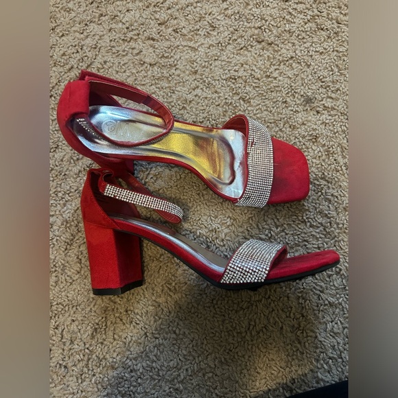 Red heels with rhinestones - Picture 1 of 6